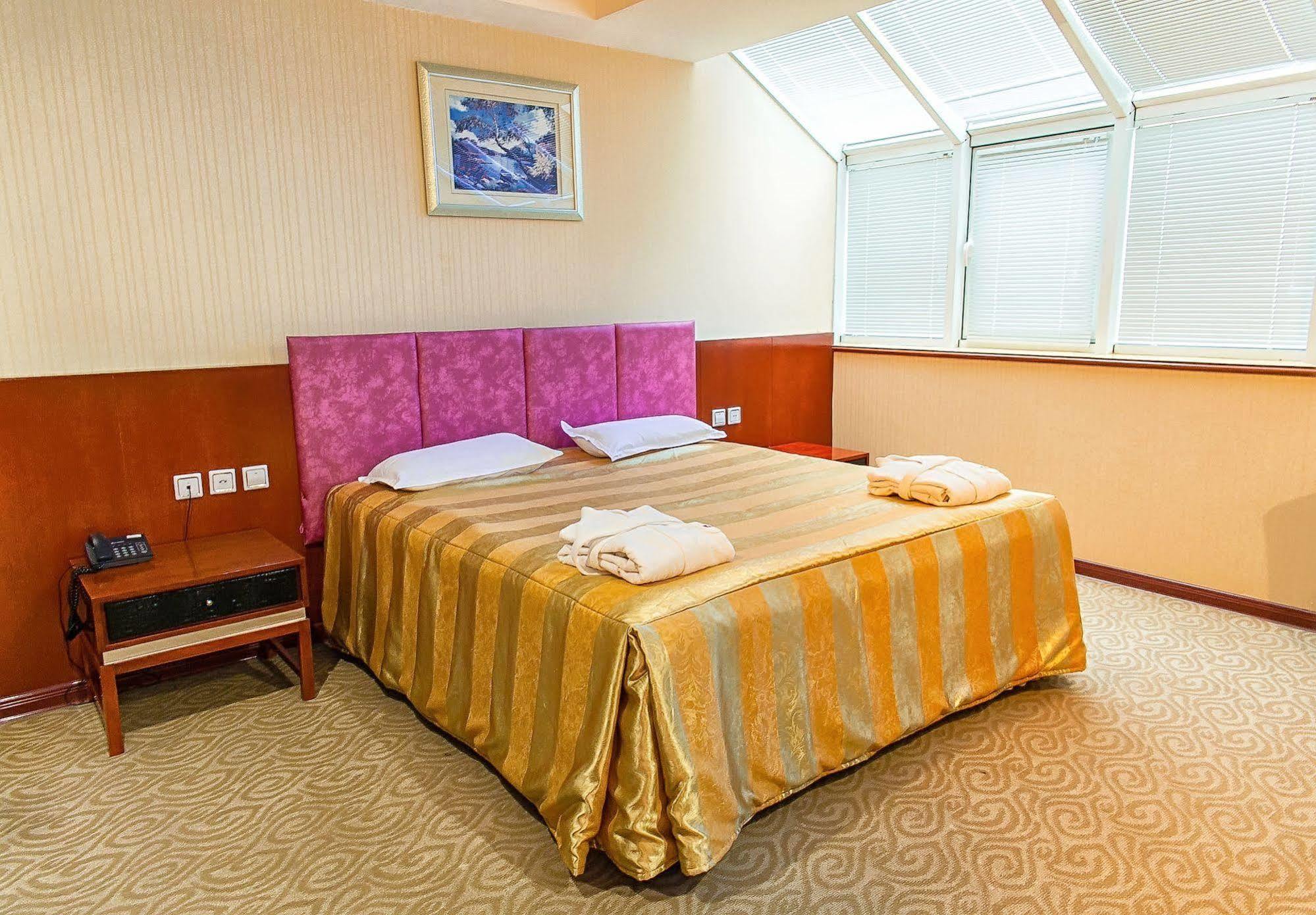 Renion Residence Hotel Αλμάτι Εξωτερικό φωτογραφία